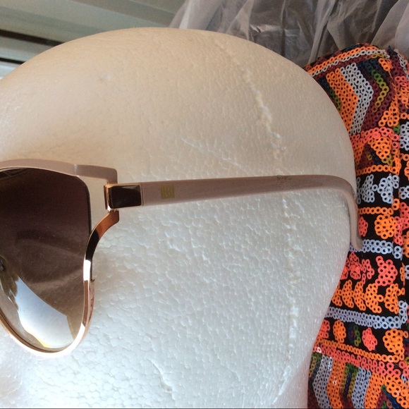 🚫SOLD🚫 HH Laundry by Design LD 174 Cat-Eye Sunglasses - Picture 5 of 10